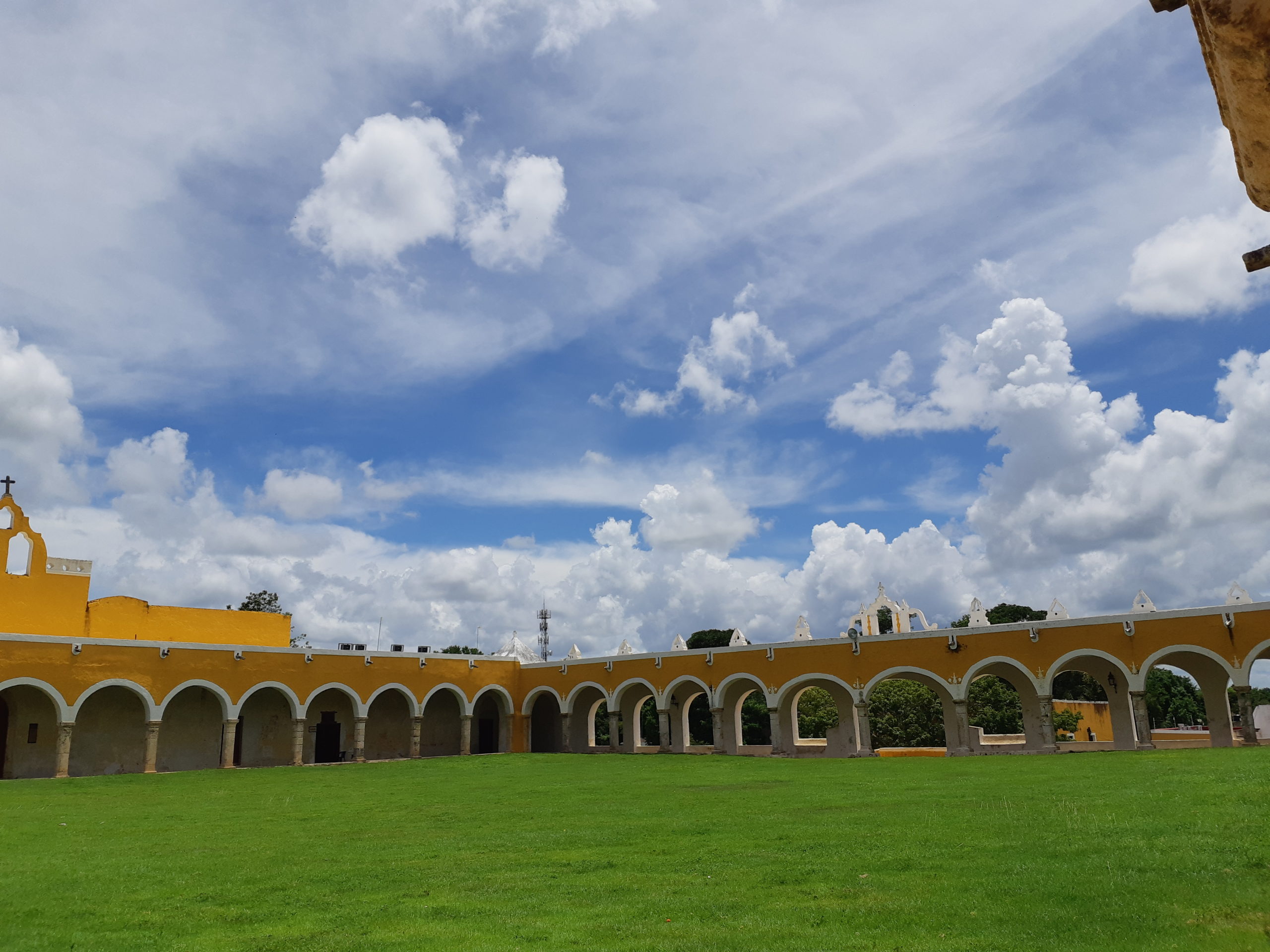 Pueblo amarillo