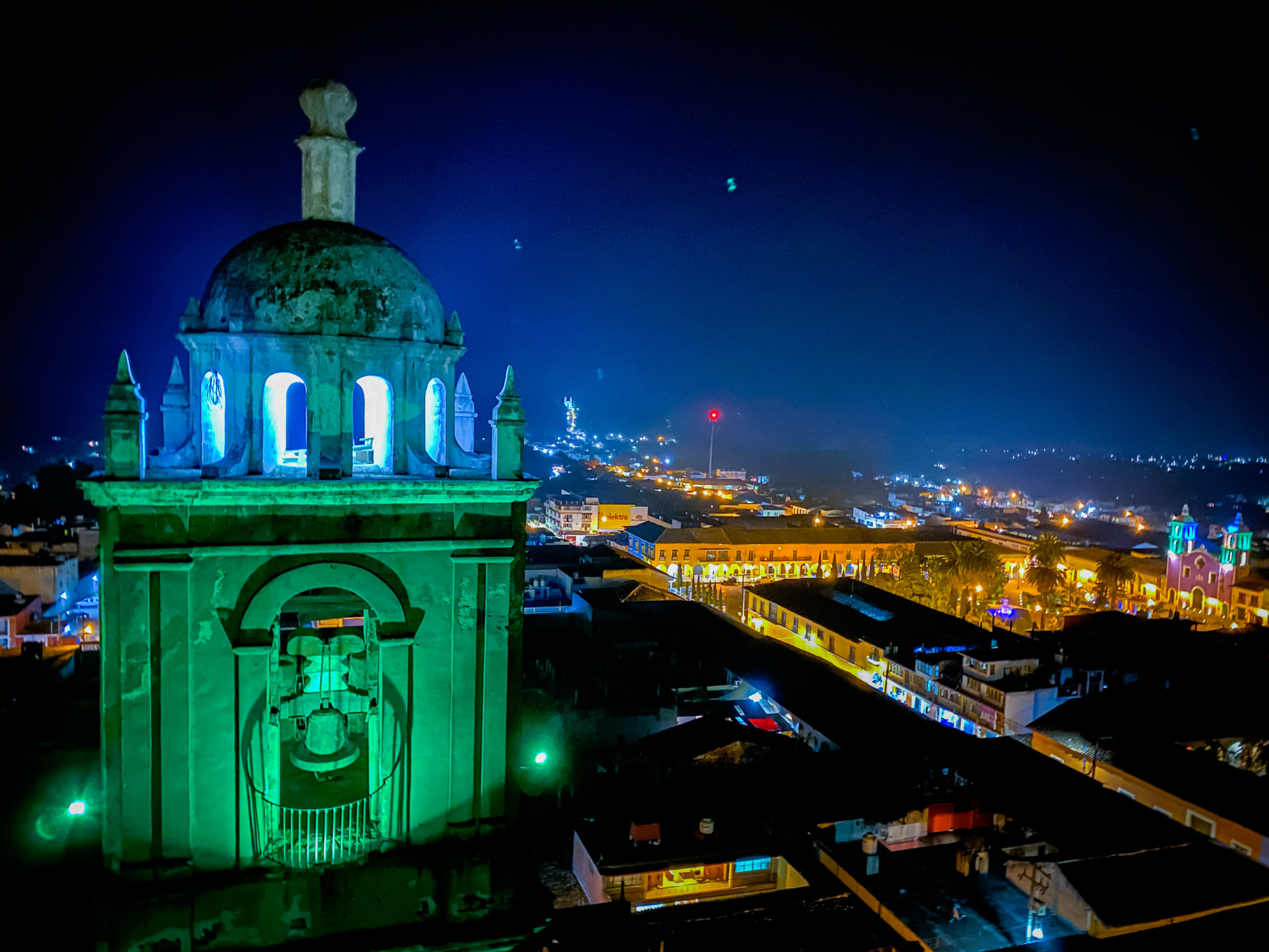 Noche colorida pastel.