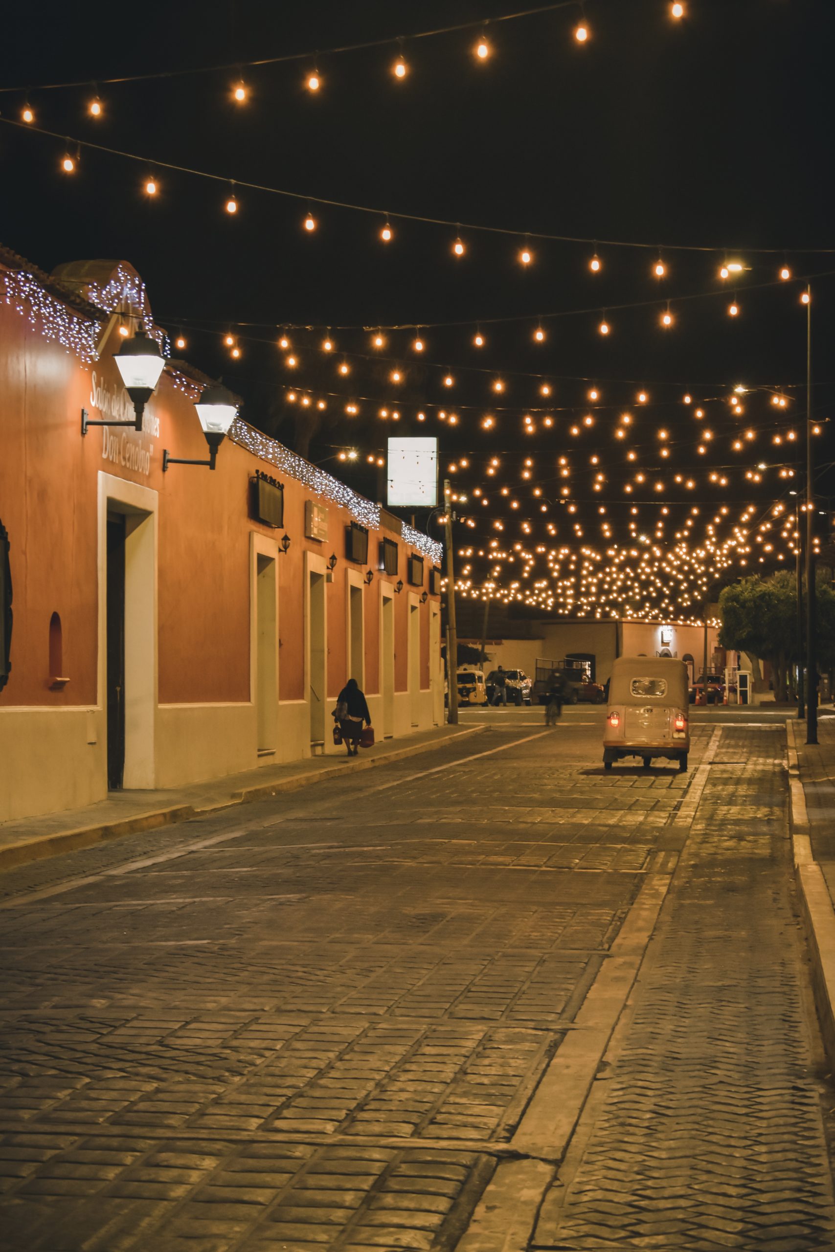 Iluminando La Noche