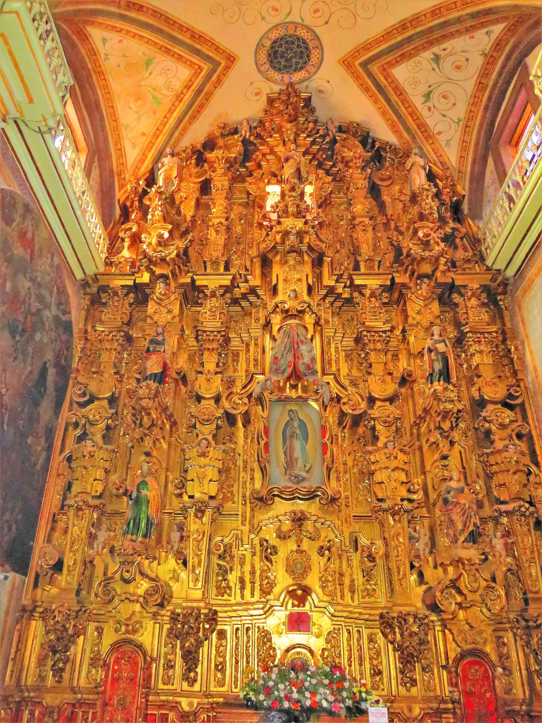 Altar mayor del Exconvento Jesuita de Tepotzotlán Edo. México