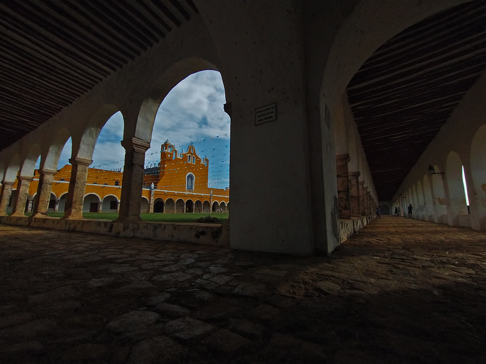 IZAMAL CIUDAD DE LAS TRES CULTURAS