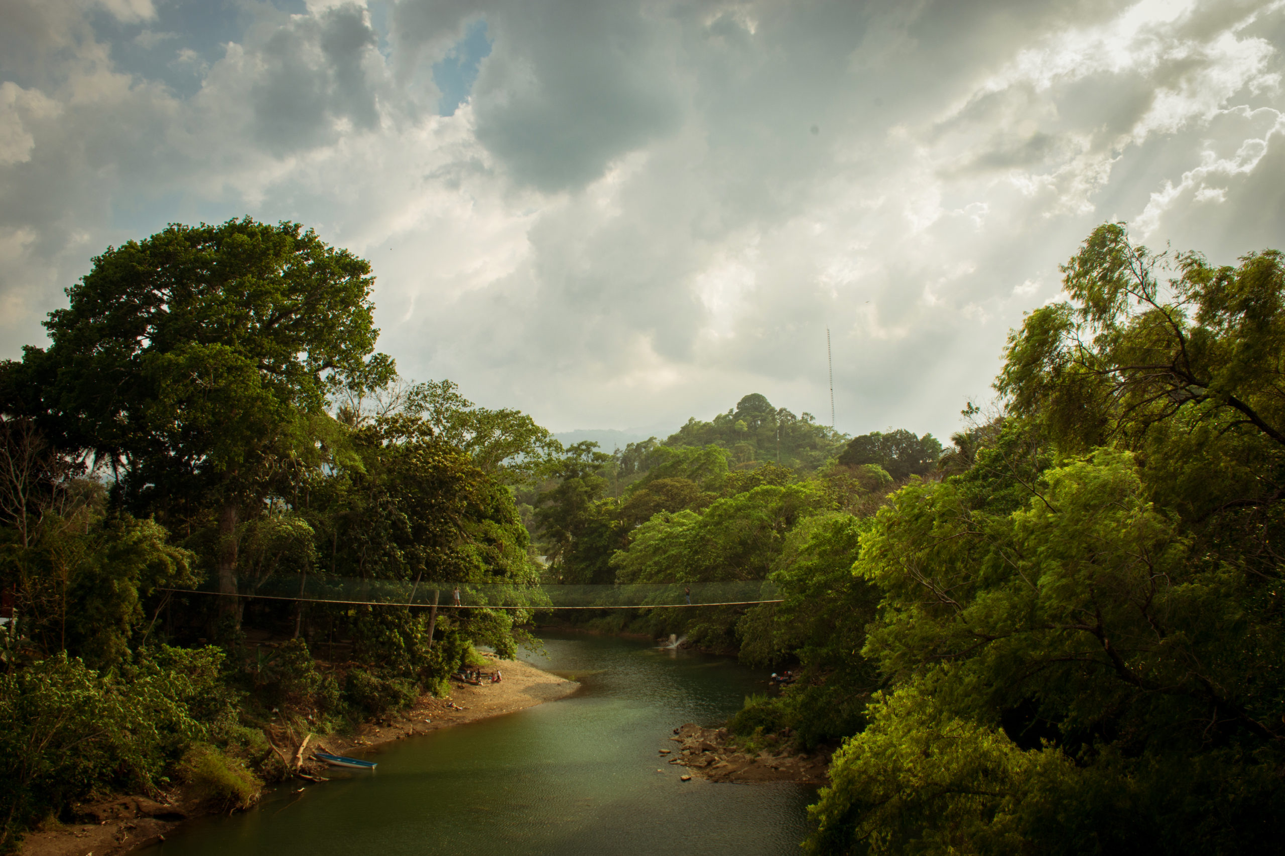 Por aquí pasa el río