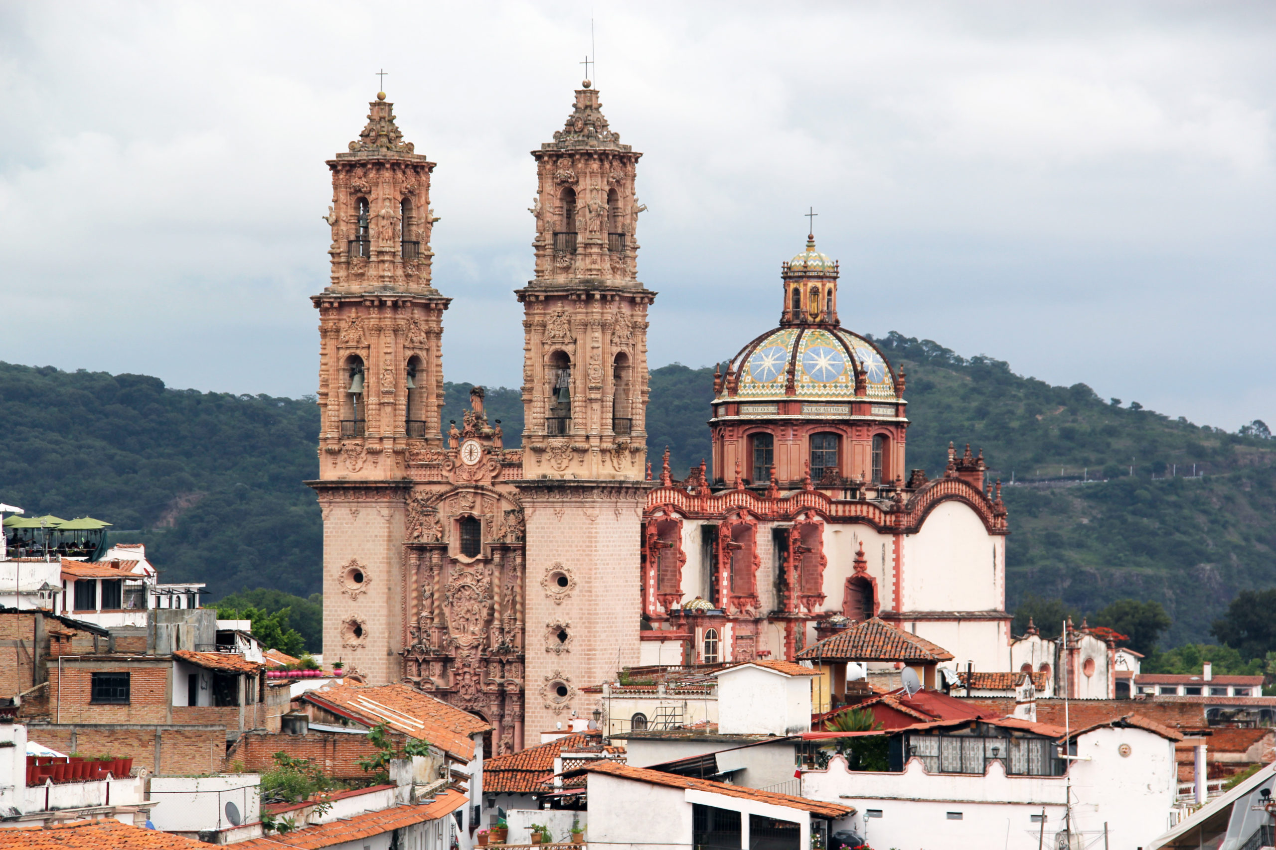 Torres de la iglesia de Santa Prisca en Taxco