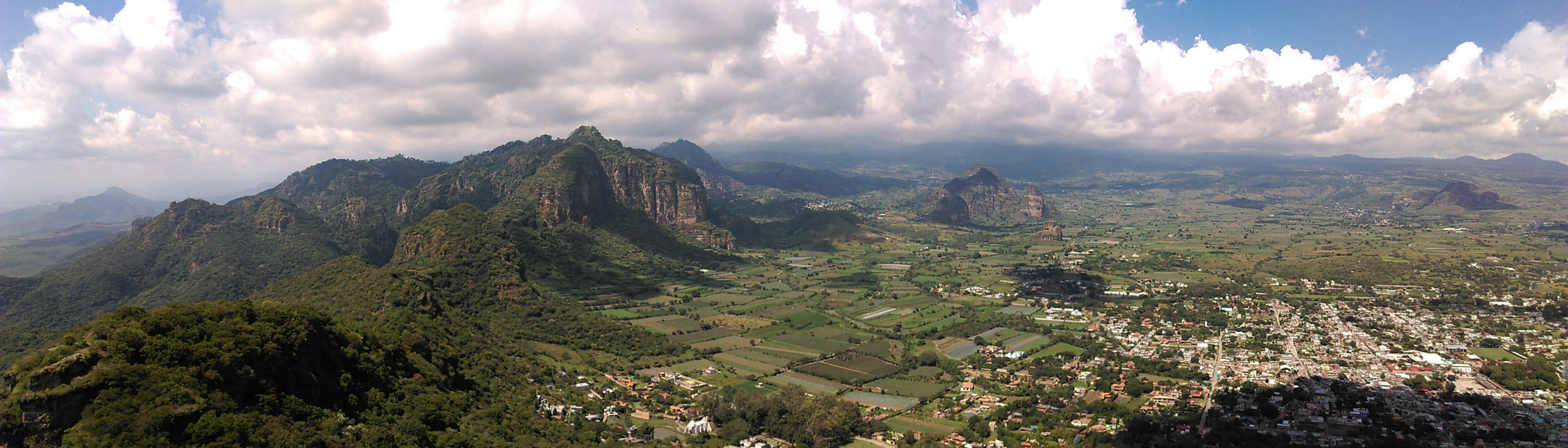 Tlayacapan desde las alturas.