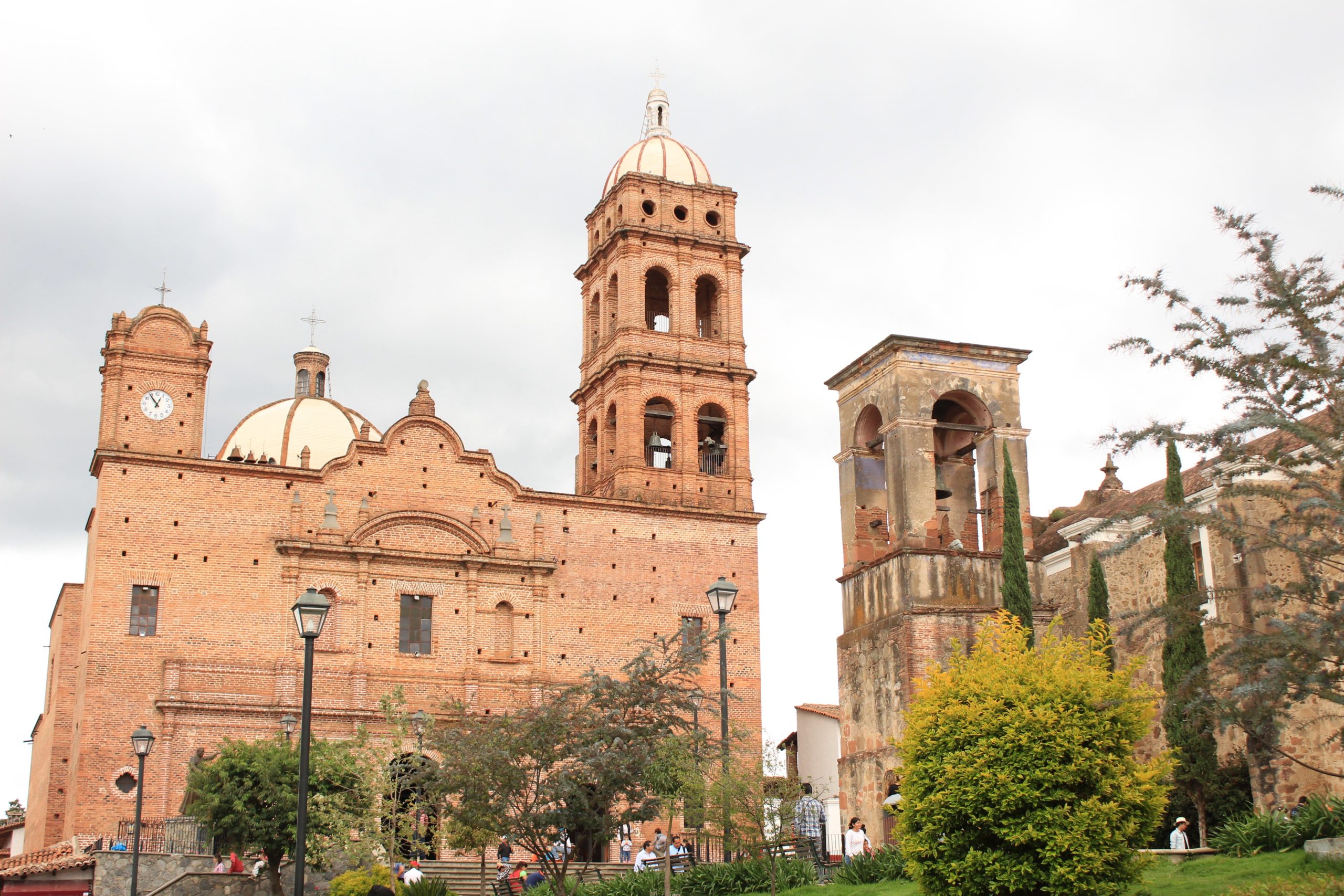 Templo Nuevo/Templo Viejo