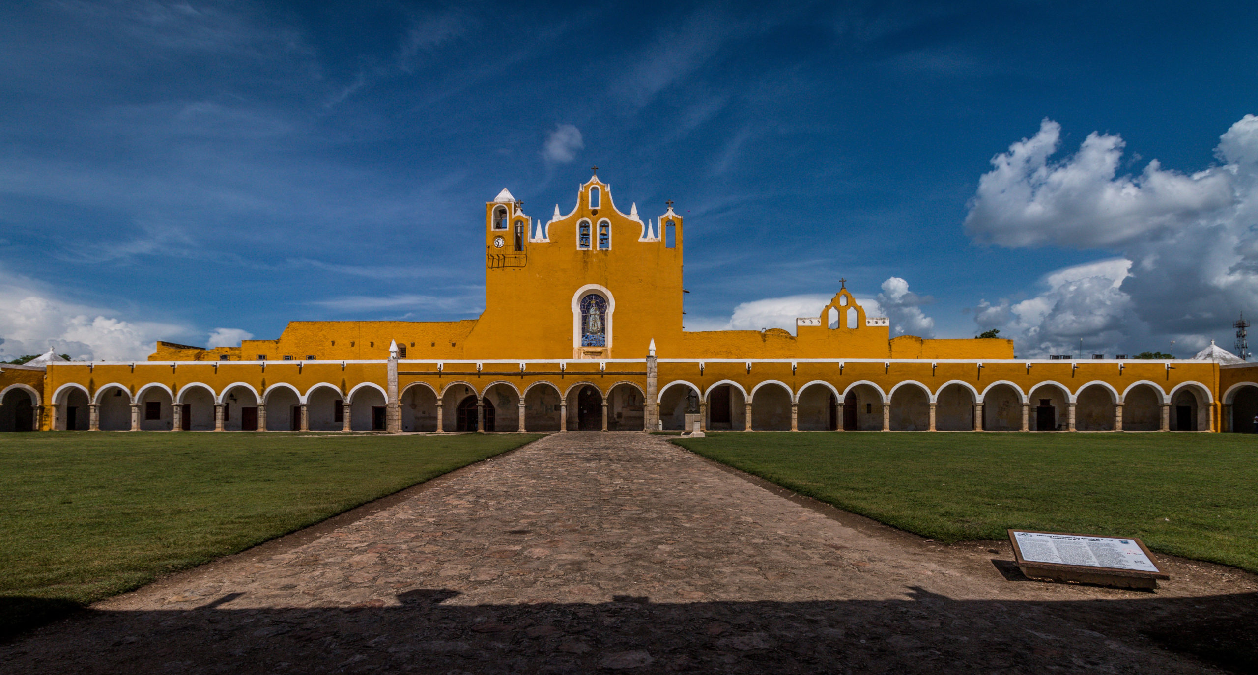 “Plaza” herencia prehispánica