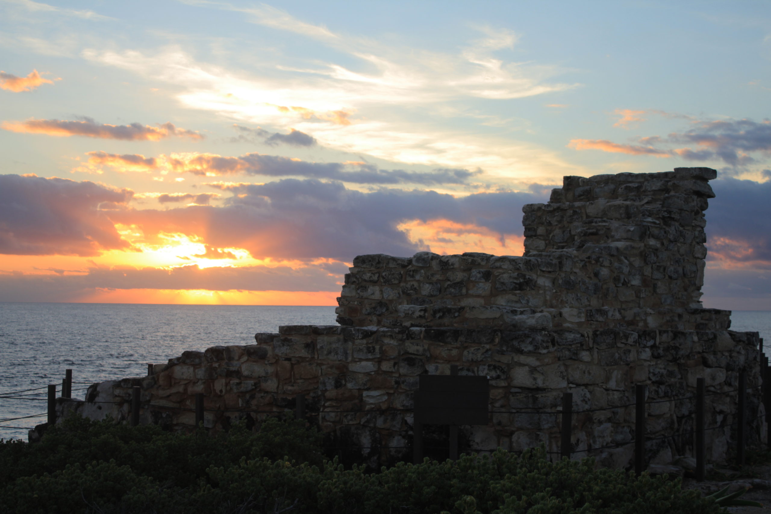 Templo de la diosa Ixchel al amanecer