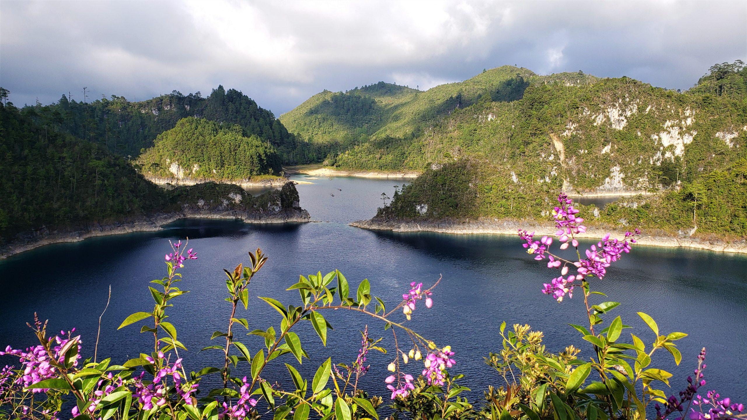 ETERNAMENTE LAGUNAS DE MONTEBELLO