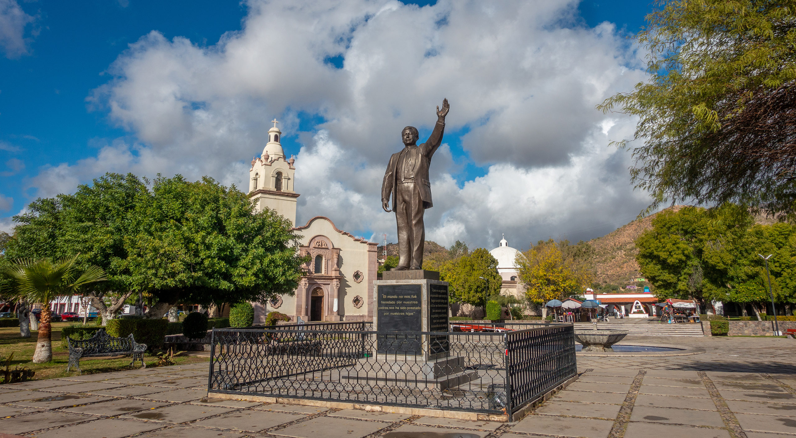 Plaza Principal Magdalena de Kino