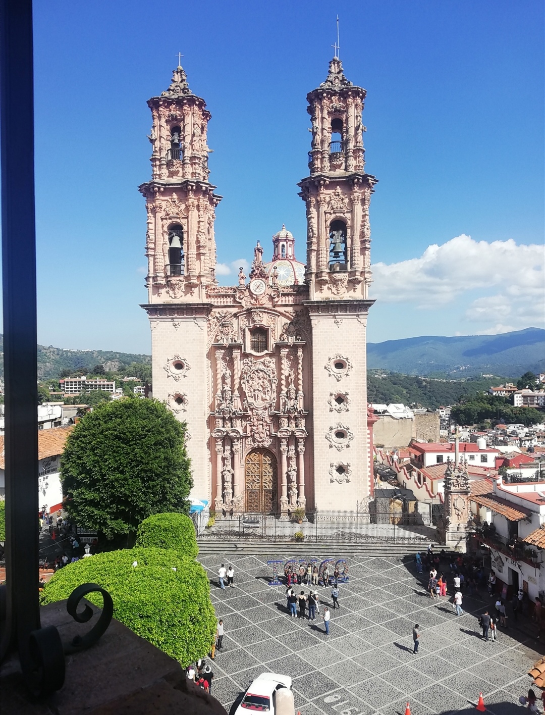 Día soleado, templo de Santa Prisca