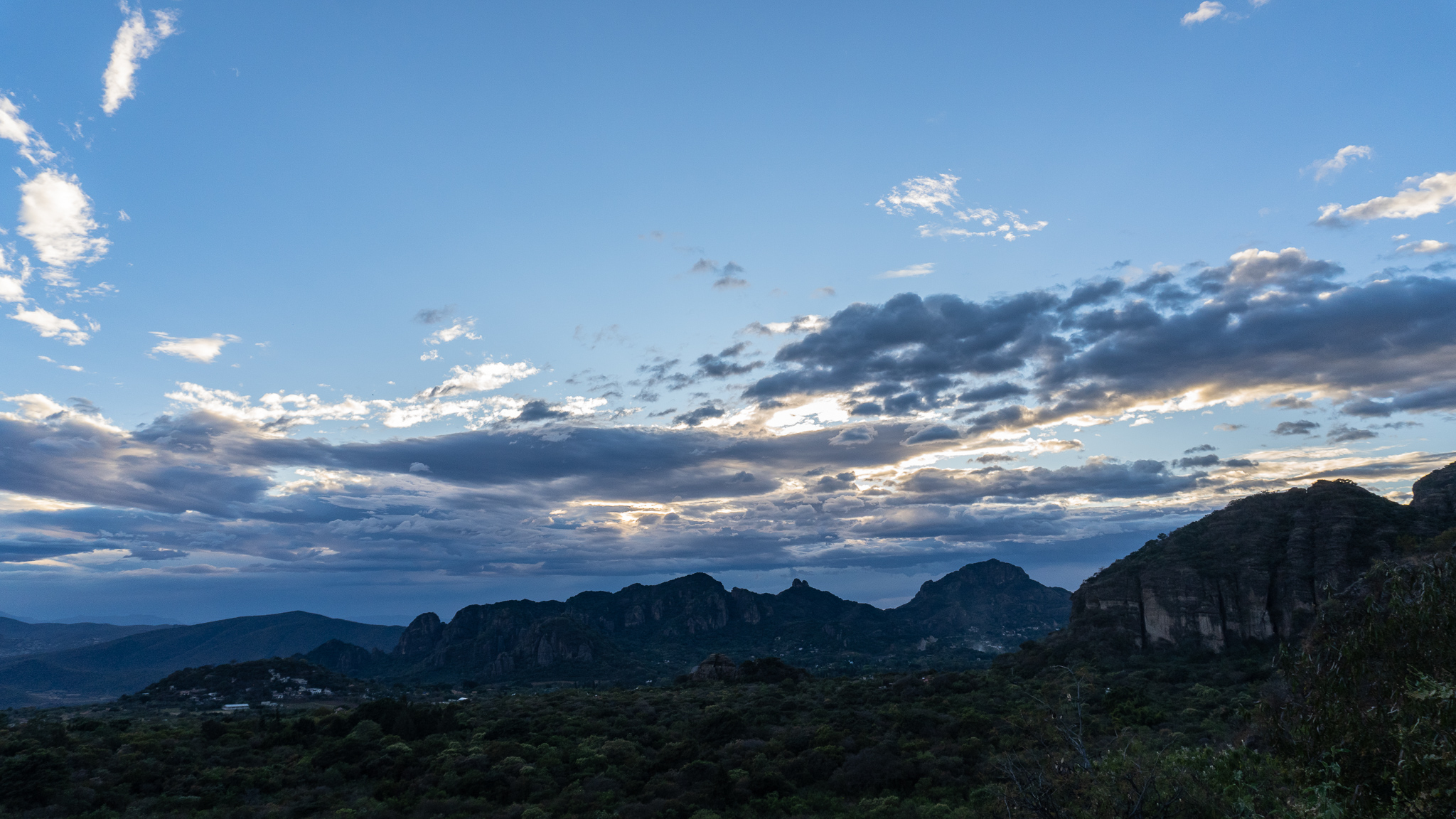 Atardecer en Tepoz