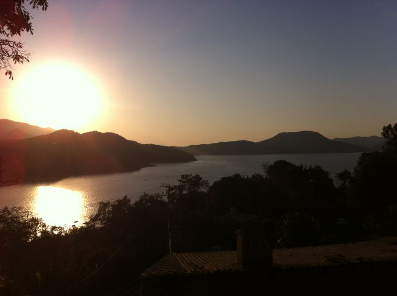 Vista laguna Valle de Bravo