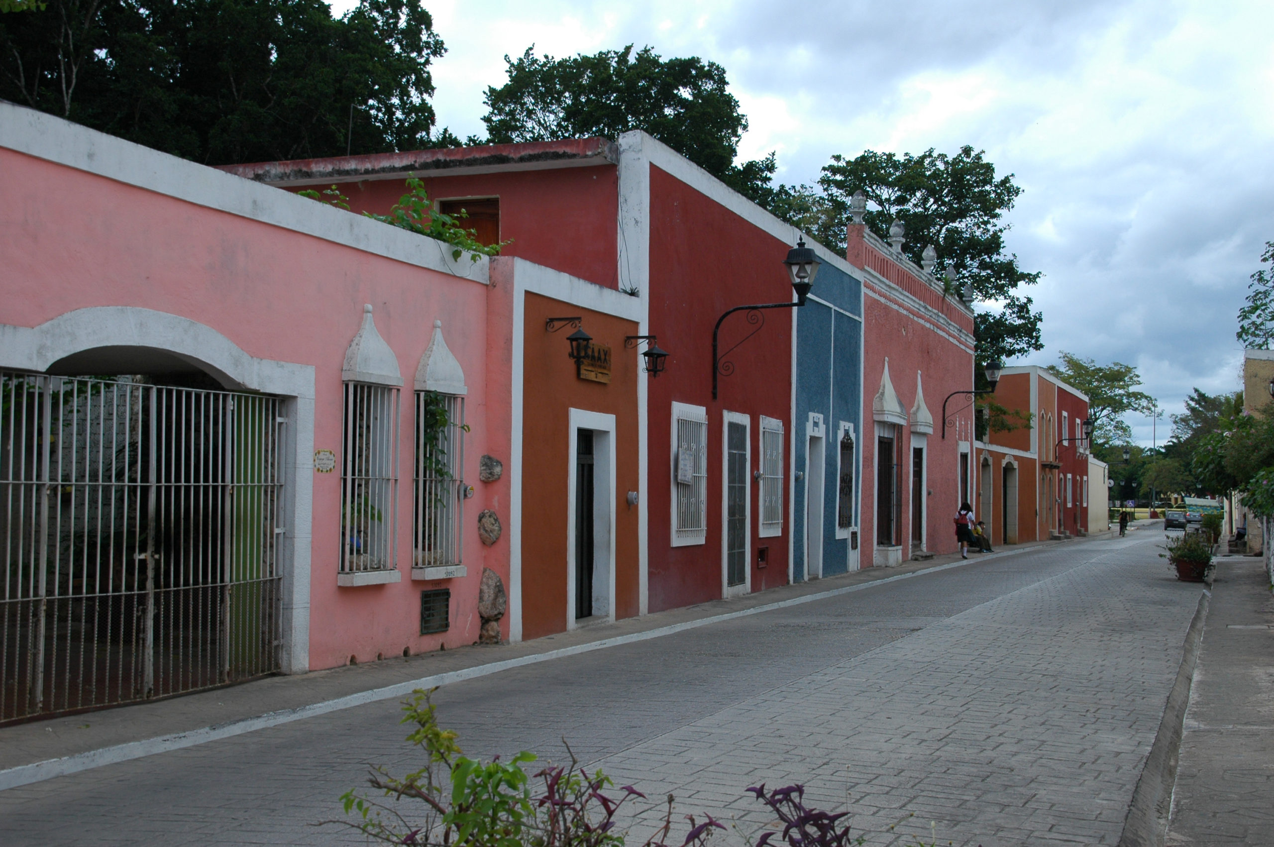 Calle coloreada