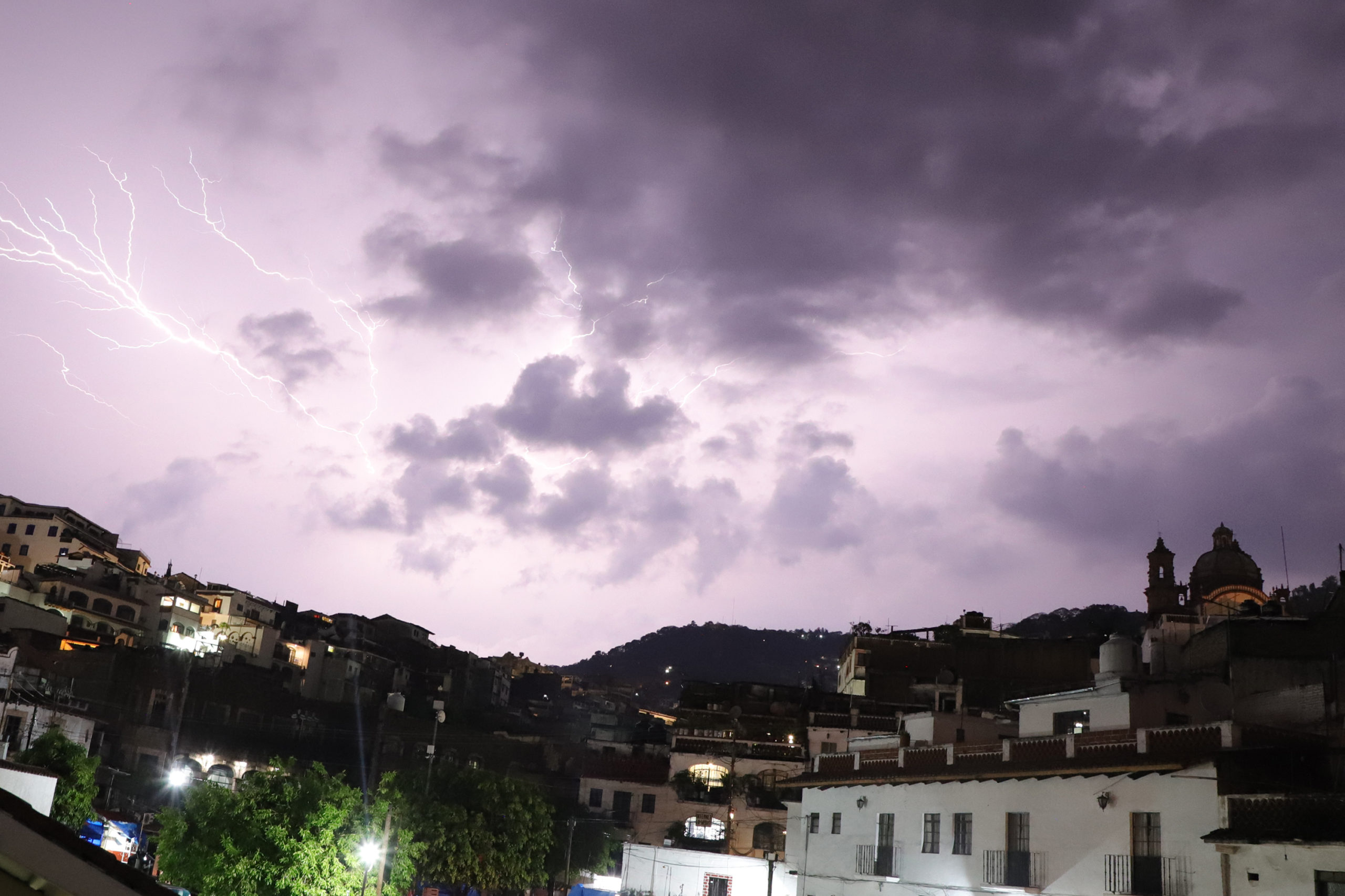 Estoica,fuerte a los embates de la naturaleza Santa Prisca y San Sebastian ,Taxco de  Alarcón Guerrero.