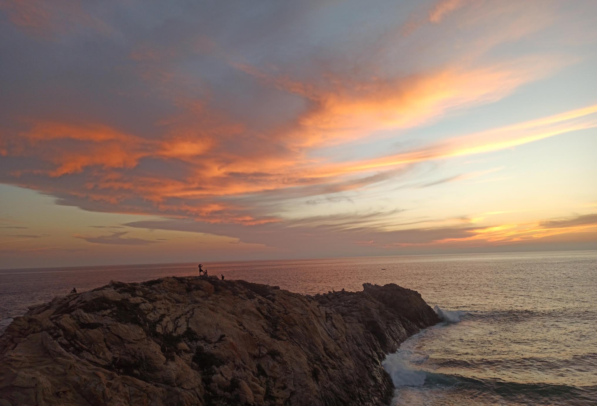 Atardecer en punta cometa