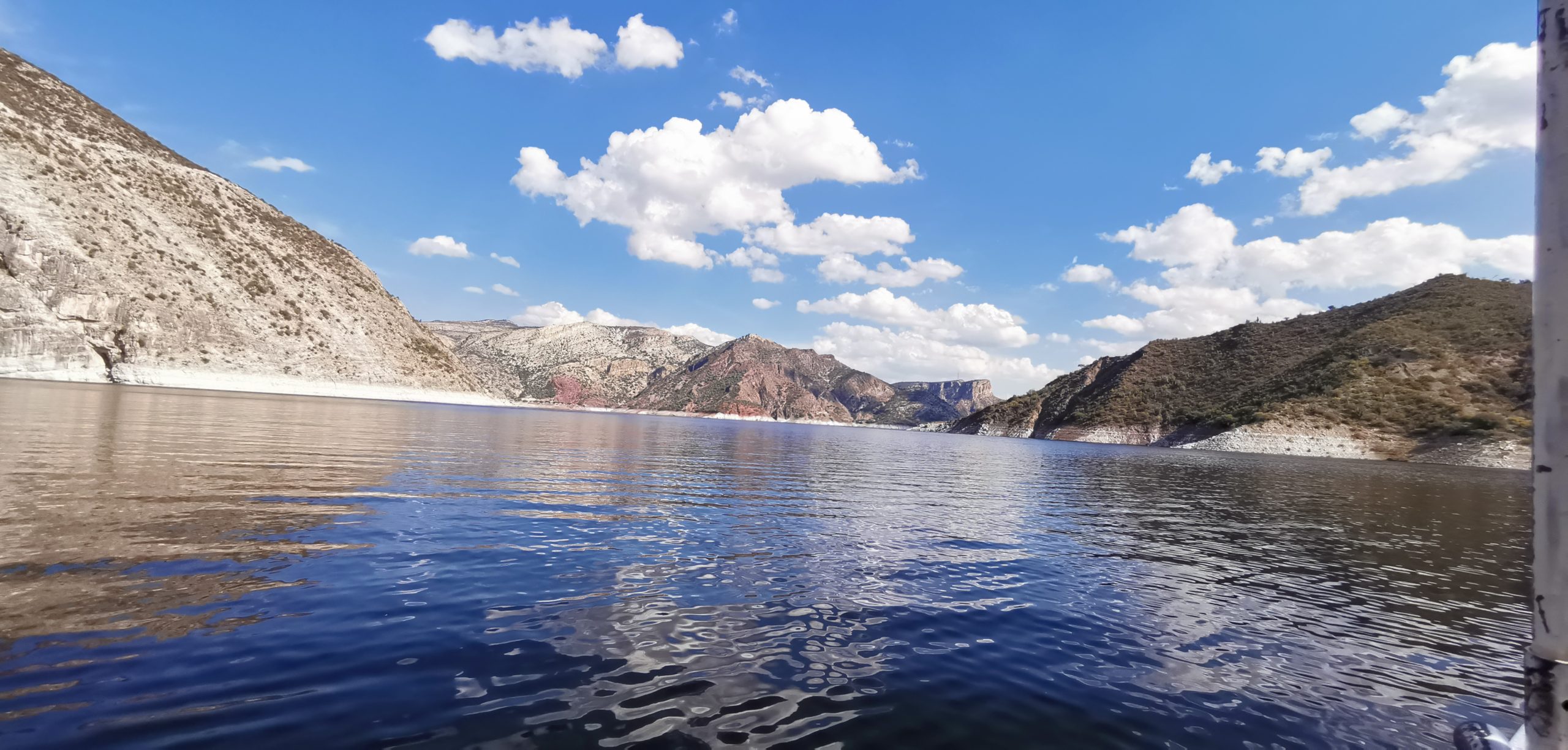 Espectacular visión de agua, tierra y cielo