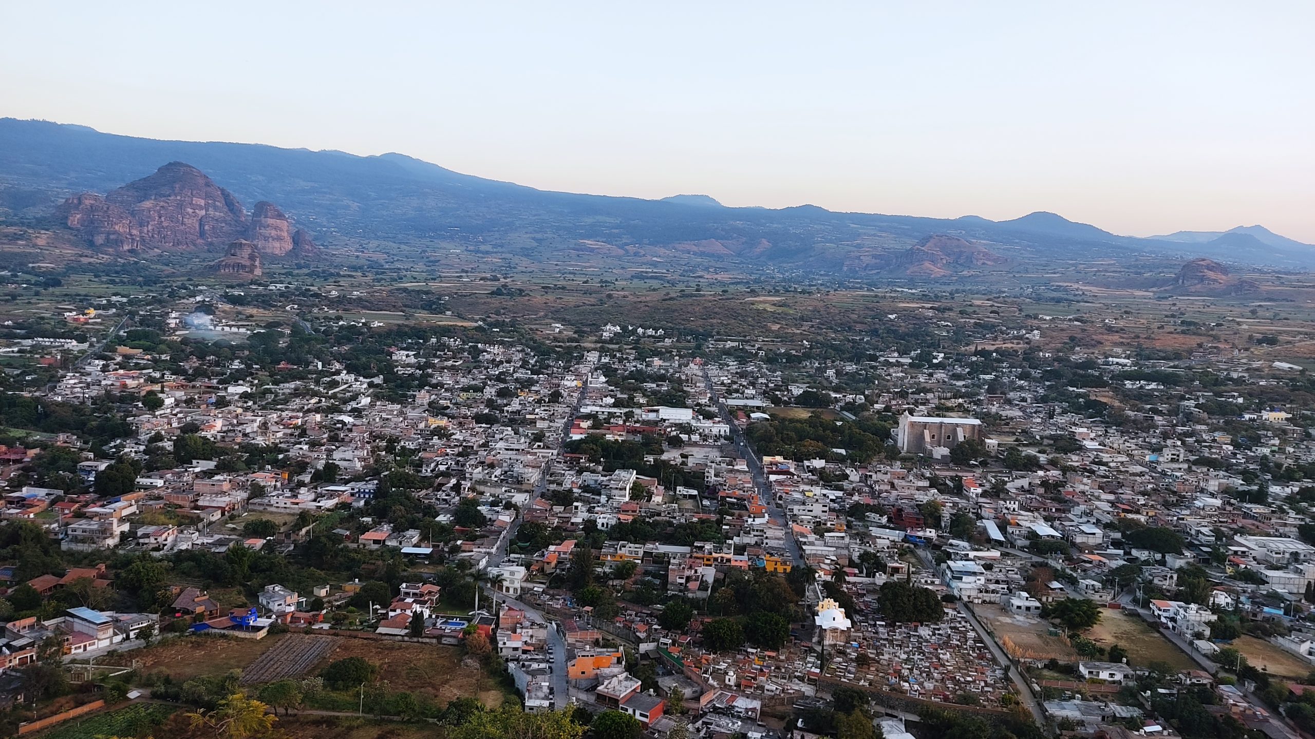 Tlayacapan desde las alturas