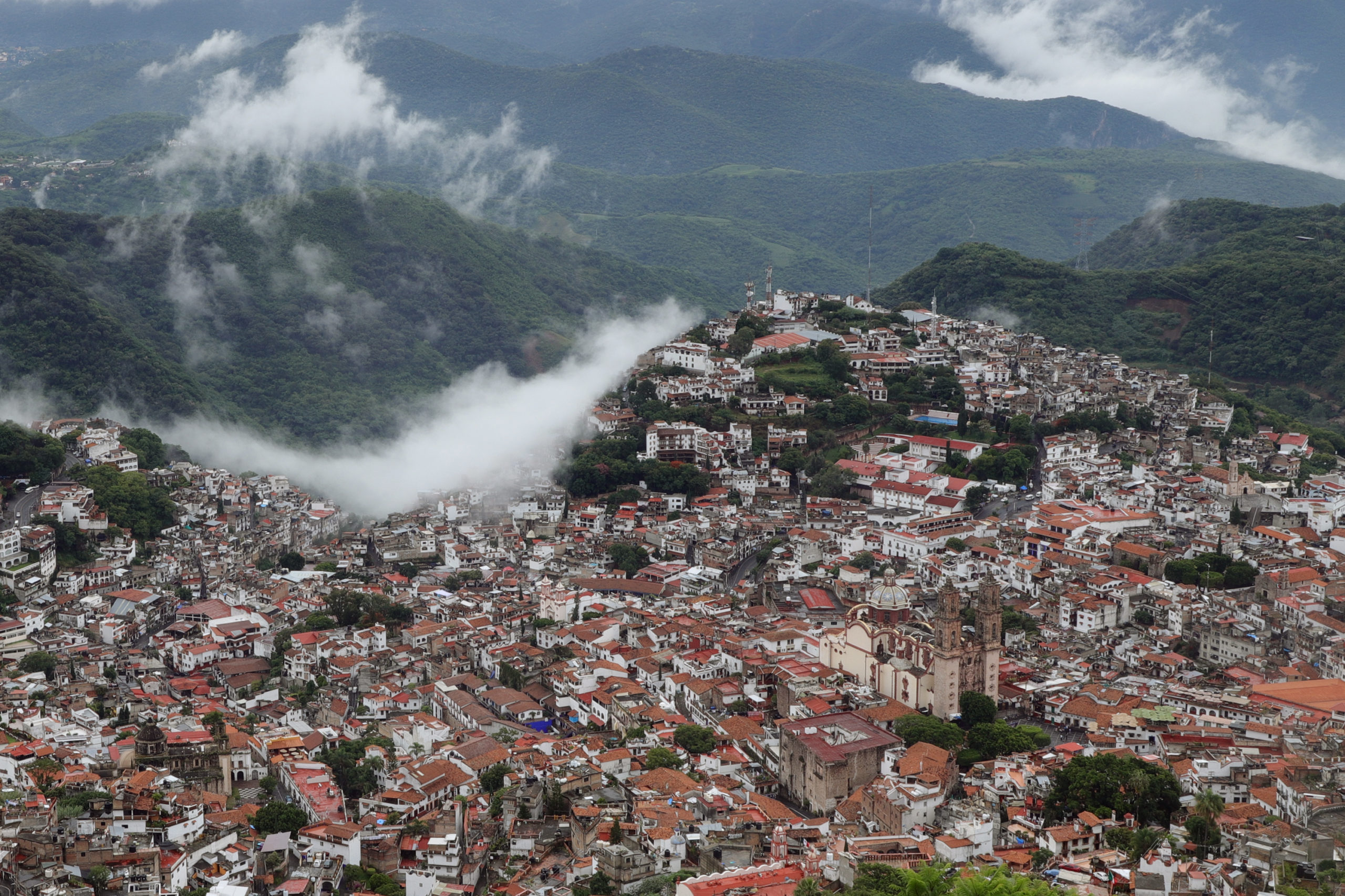 Mágico místico un pueblo que acaricia las nubes…Taxco de Alarcón Guerrero.