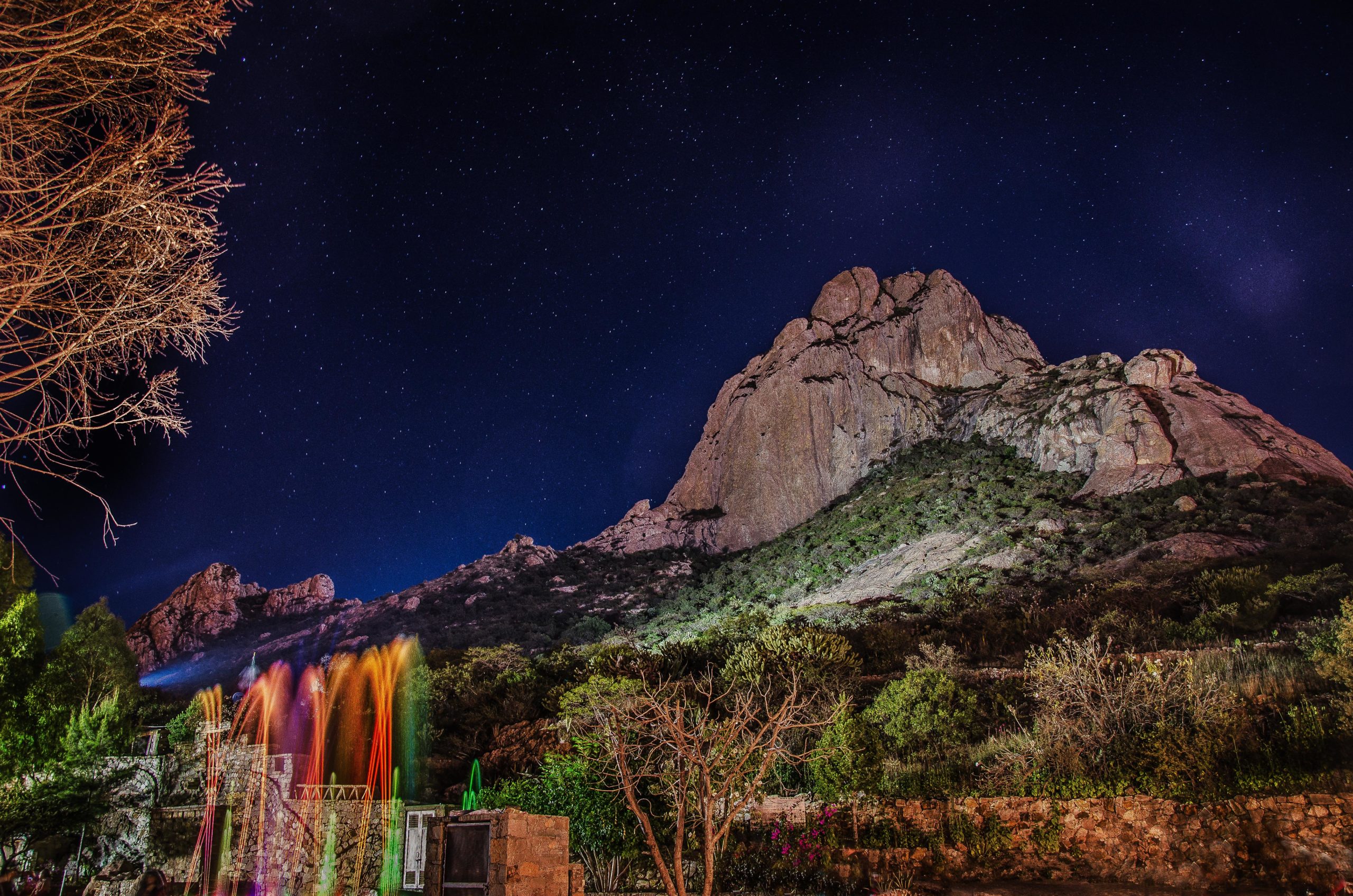 La noche en la peña de bernal