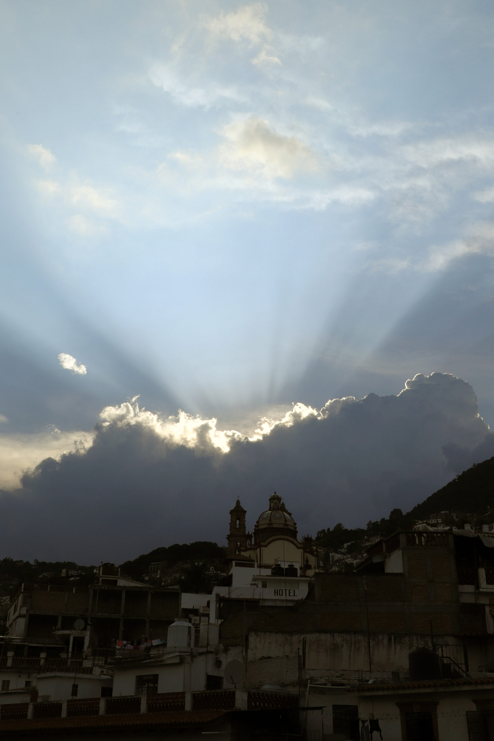 Poniente …Taxco de Alarcón Guerrrero.